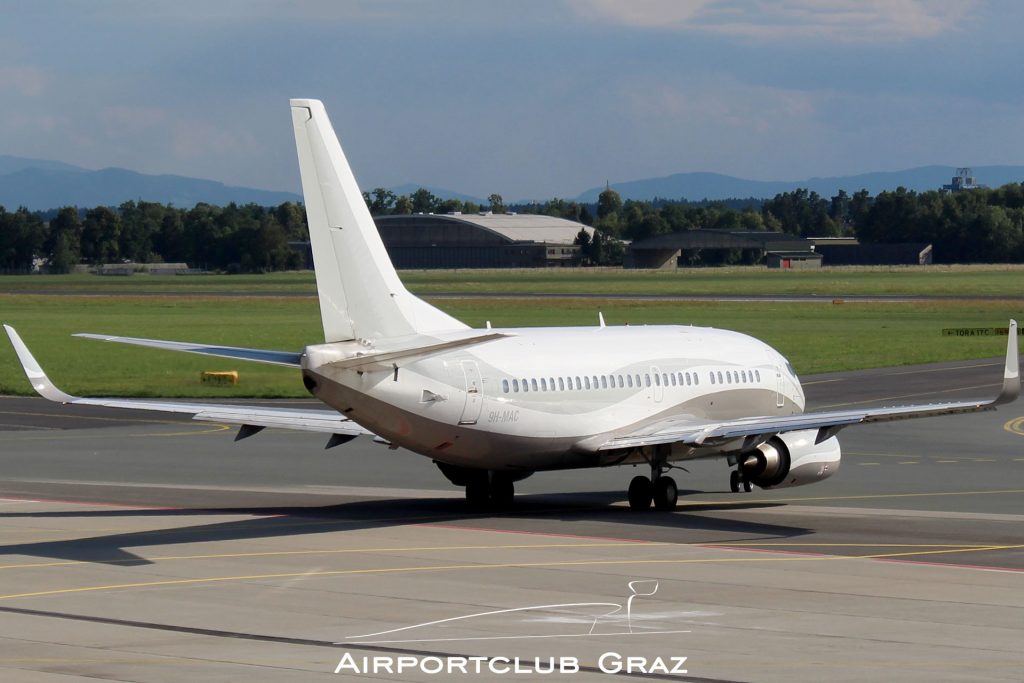 Maelth Aero Boeing 737-548 9H-MAC