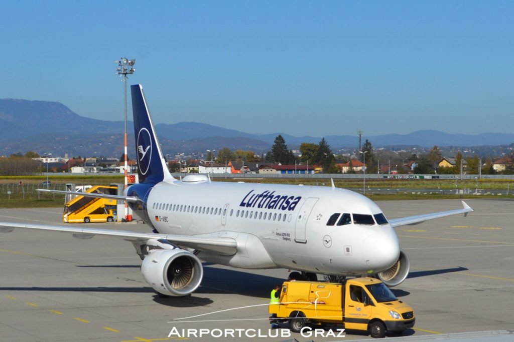 Lufthansa Airbus A319-112 D-AIBC