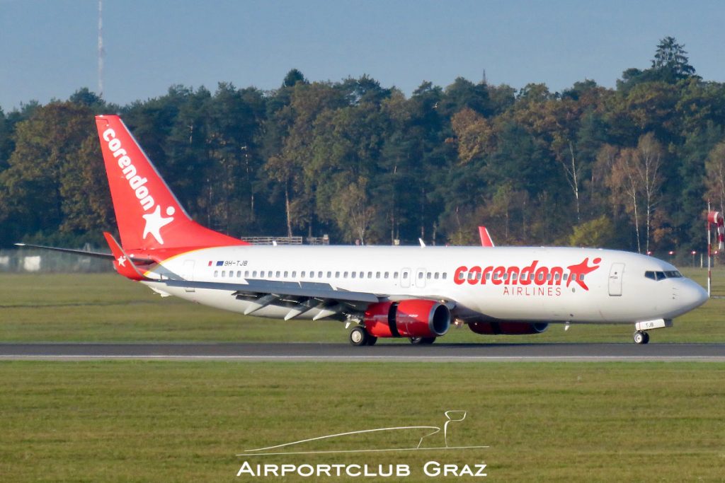 Corendon Airlines Boeing 737-8FH