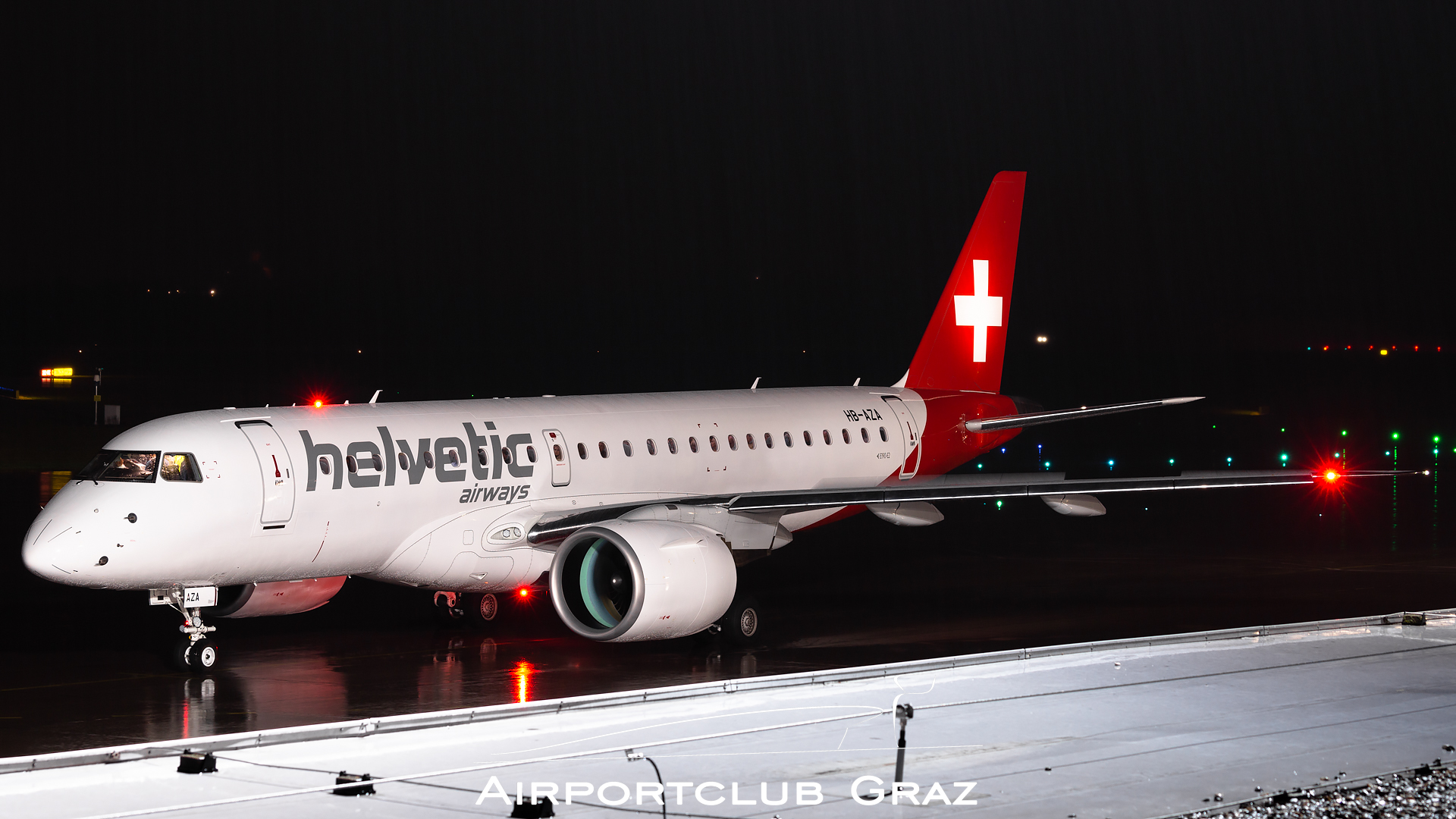 Helvetic Airways Embraer E190-E2 HB-AZA Typenerstlandung