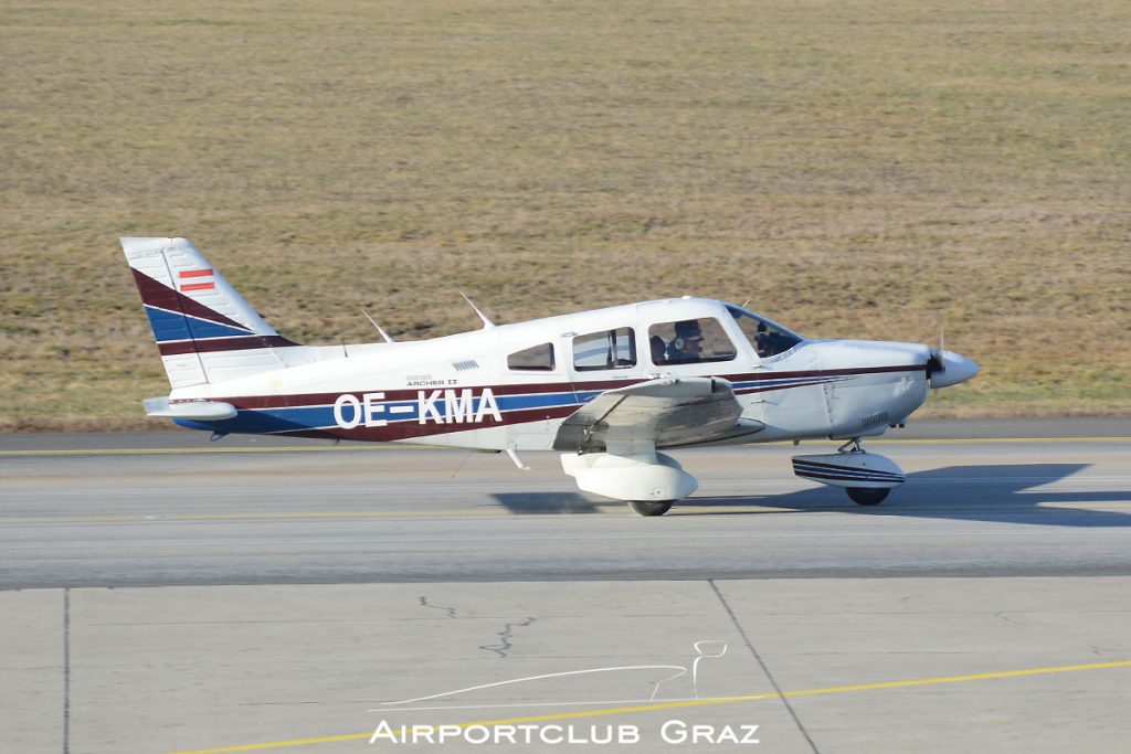 Steirische Motorflugunion Piper PA-28-181 OE-KMA
