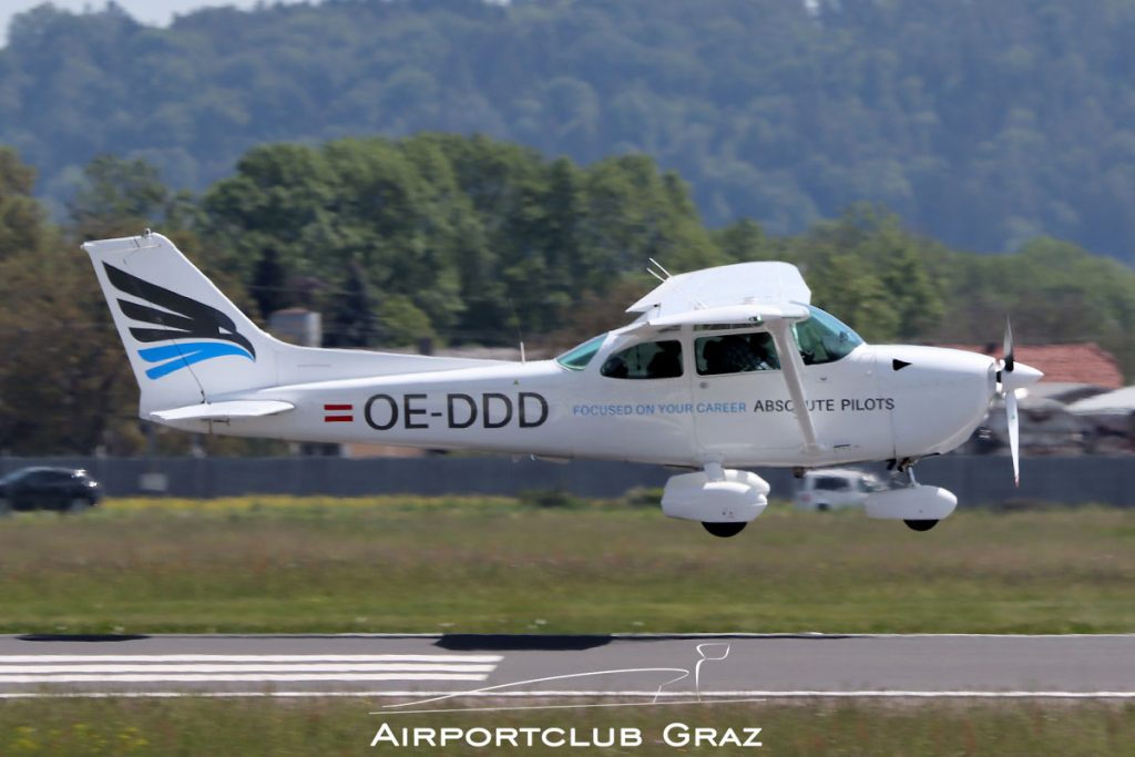 Absolute Pilots Cessna 172 OE-DDD