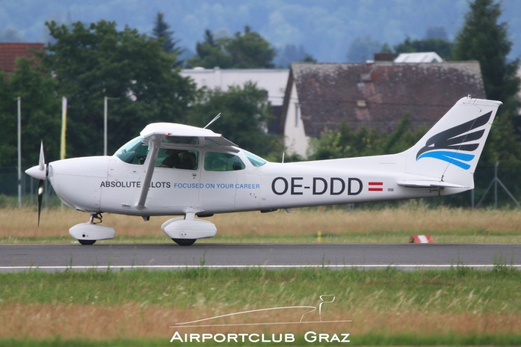 Absolute Pilots Cessna 172 OE-DDD