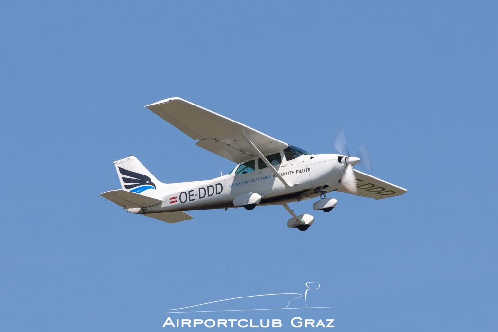 Absolute Pilots Cessna 172 OE-DDD