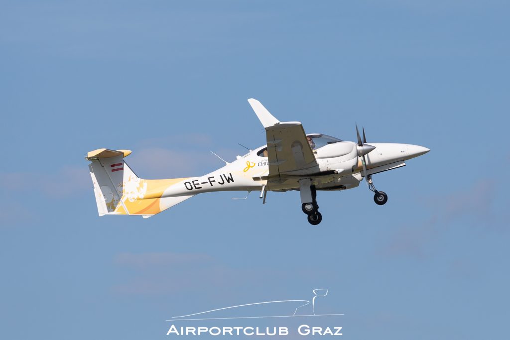 Lycoair Diamond DA42 Twin Star OE-FJW