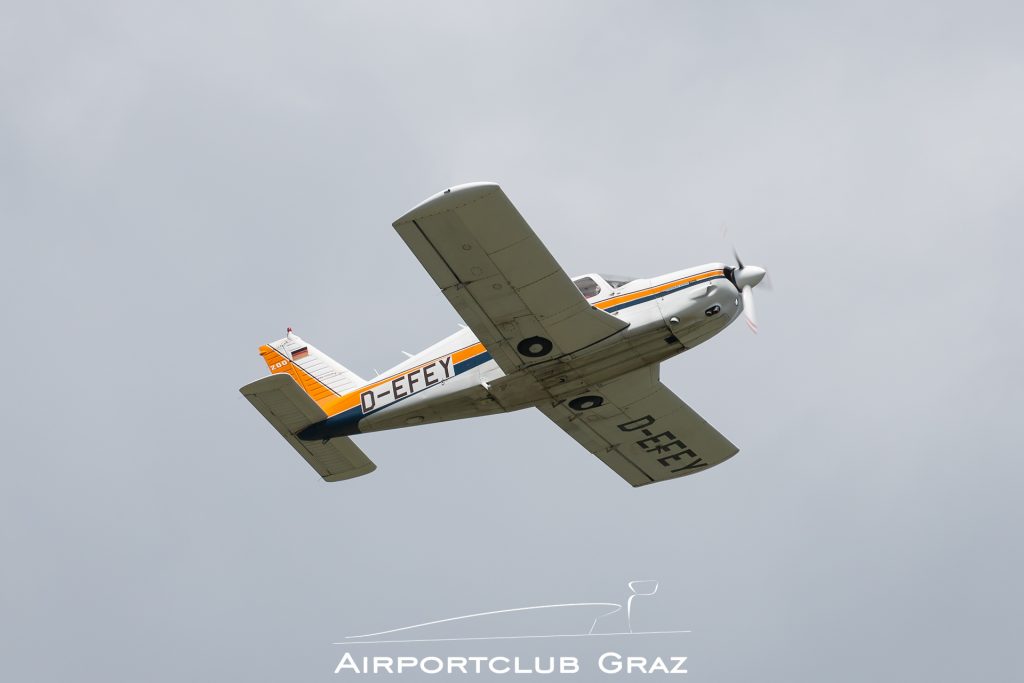 Piper PA-28R-200 Cherokee Arrow D-EFEY