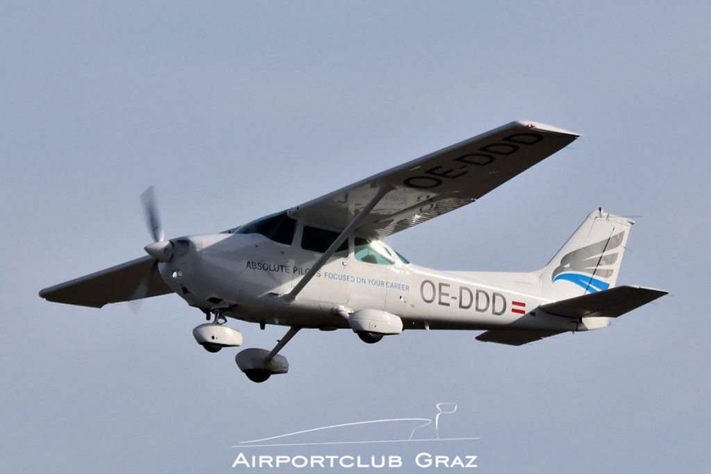 Absolute Pilots Cessna 172 OE-DDD