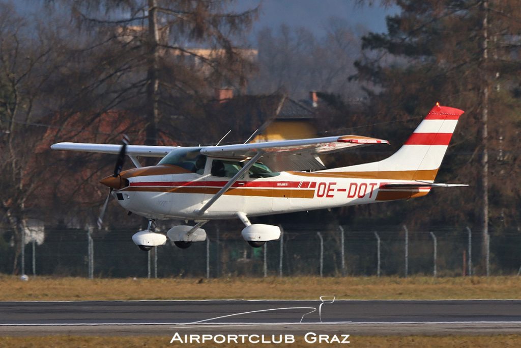 Motorfliegerclub Friesach Cessna F182Q Skylane OE-DOT