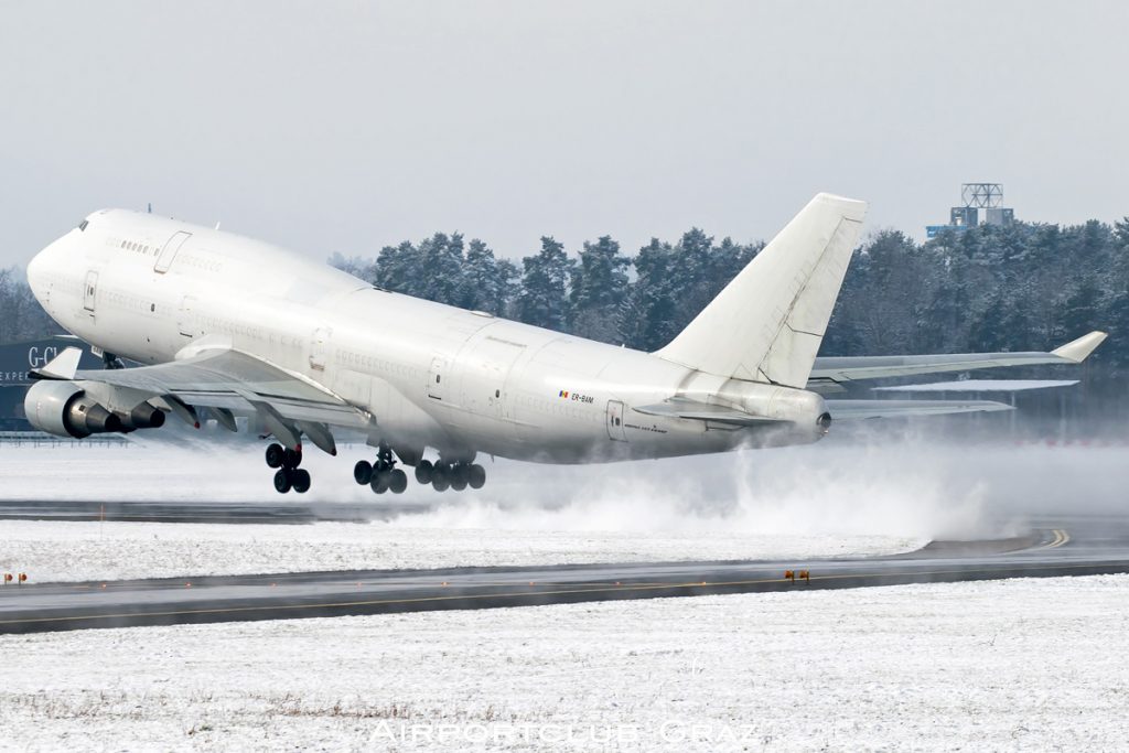 Aerotranscargo Boeing 747-409(BDSF) ER-BAM