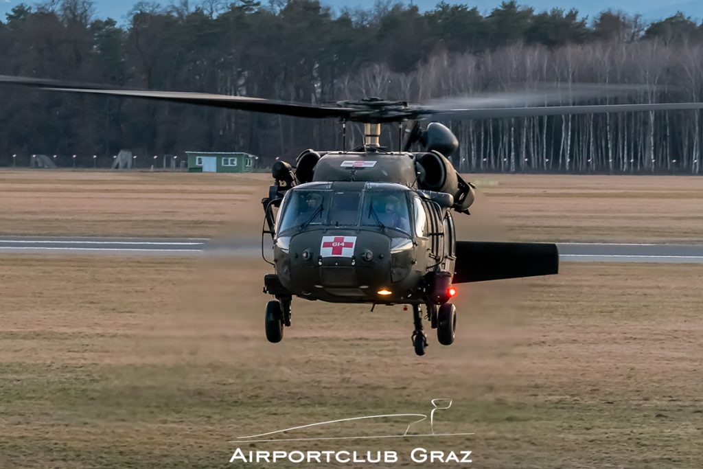 United States - US Army Sikorsky UH-60M Blackhawk 87-24614