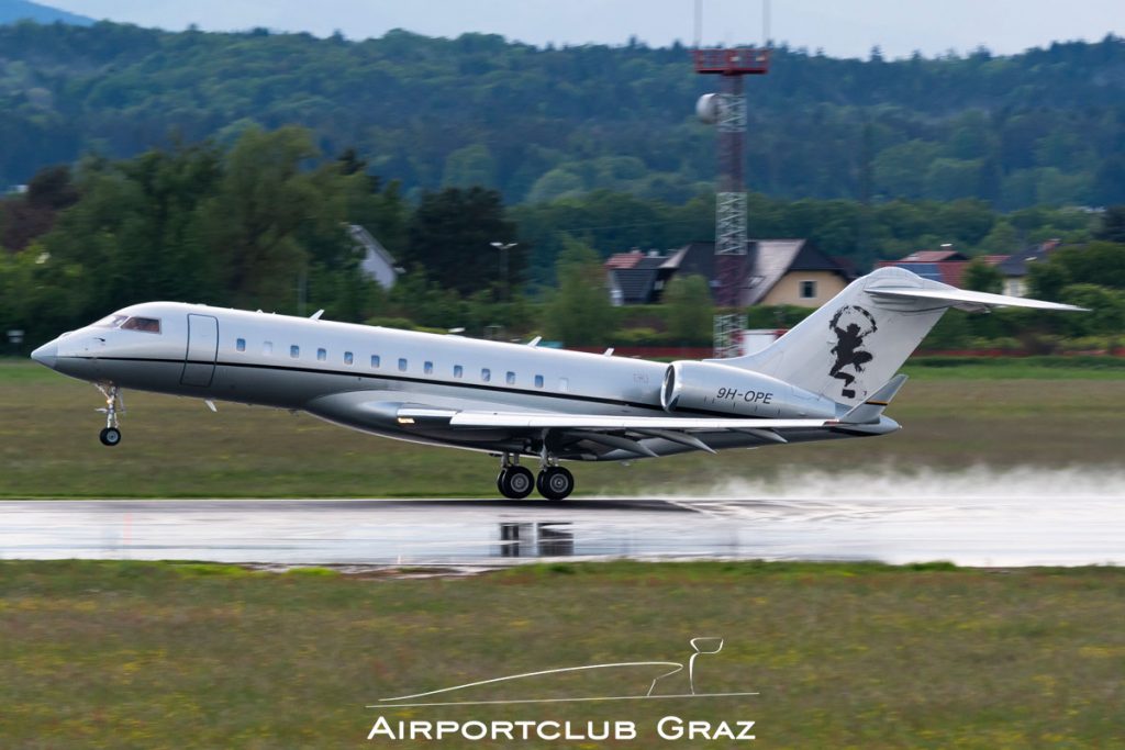 VistaJet Bombardier BD-700-1A10 Global Express XRS 9H-OPE