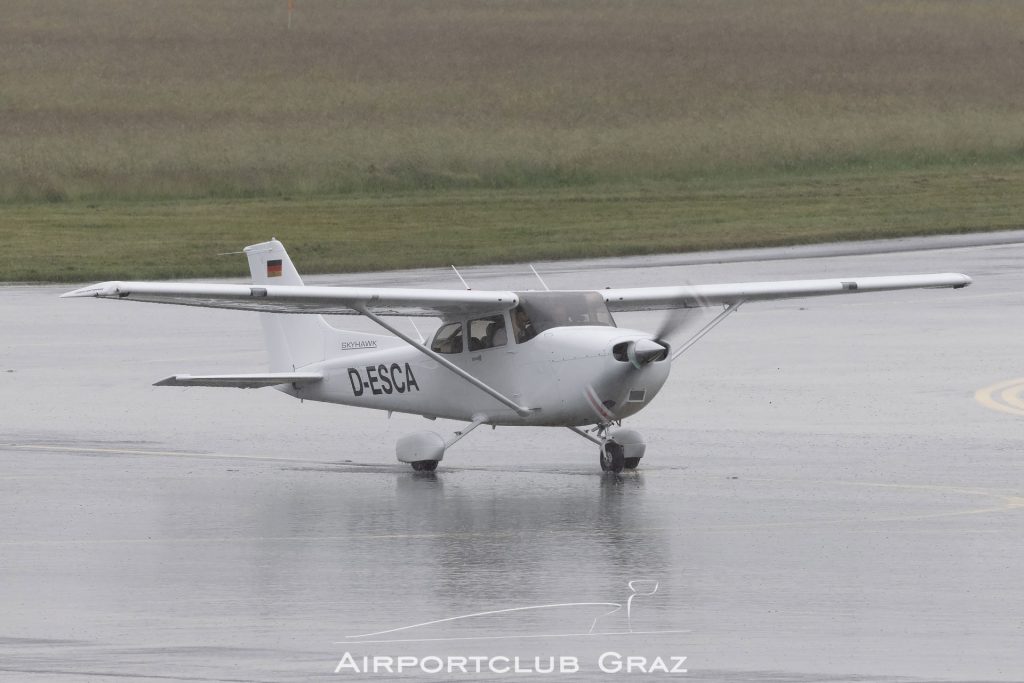 Munich Aviation Company Cessna 172S Skyhawk D-ESCA