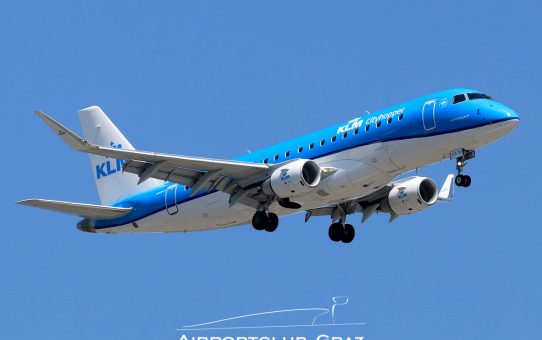 KLM stockt Amsterdam auf