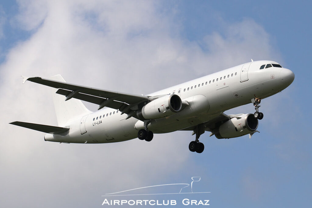 Global Airways Airbus A320-232 LY-LGA