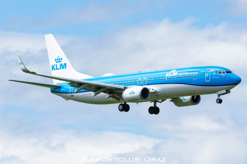 KLM Boeing 737-8K2 PH-BCE