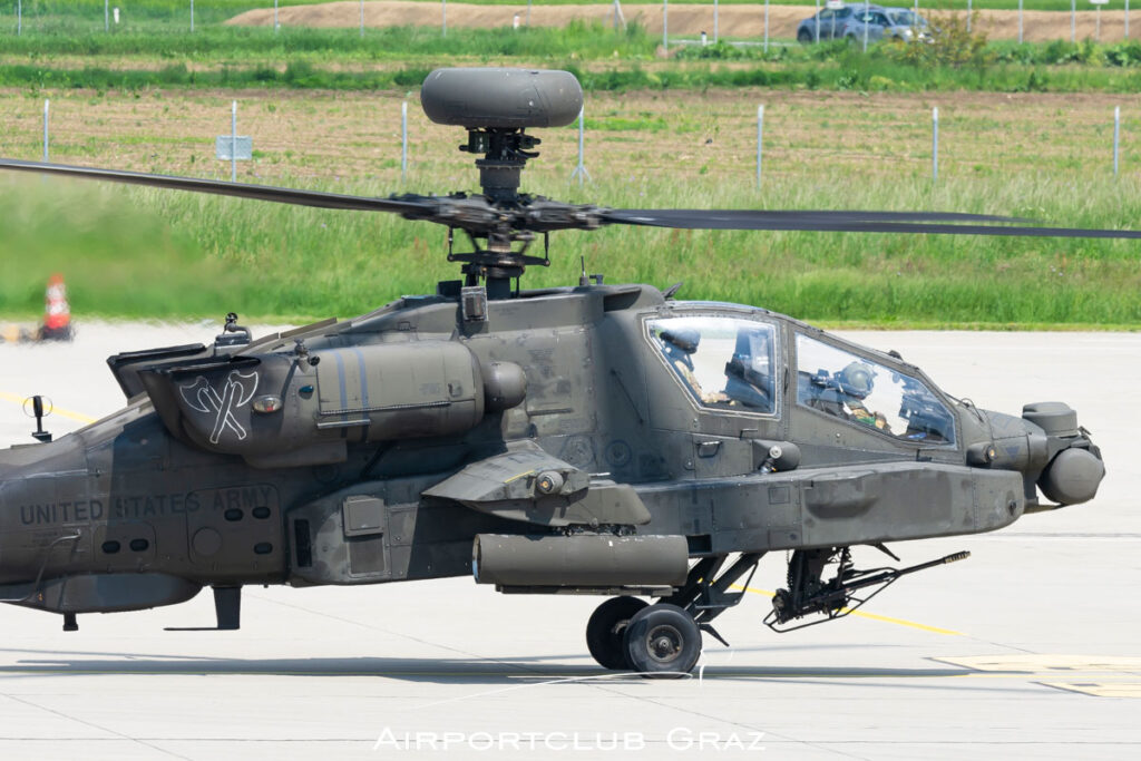 US Army Boeing AH-64 Apache 07-05523