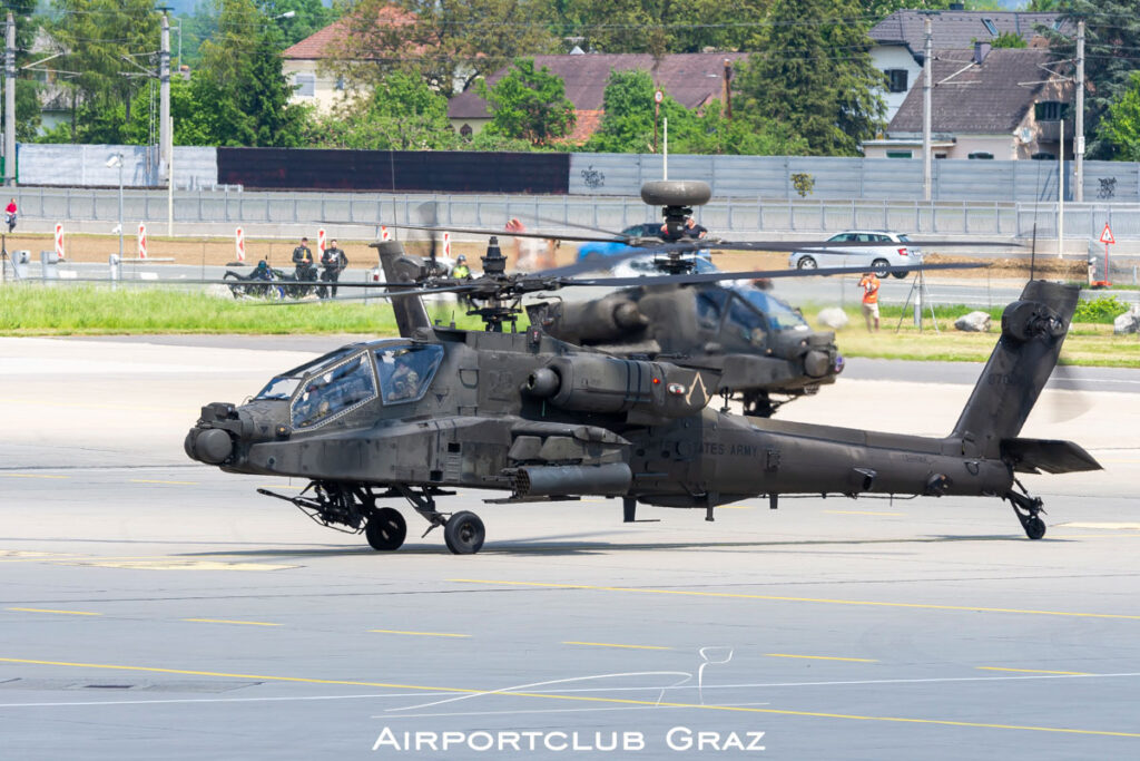 US Army Boeing AH-64 Apache 09-07060