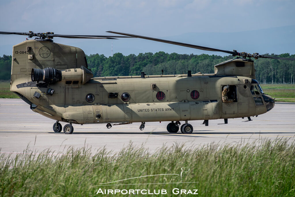 US Army Boeing CH-47F Chinook 13-08432