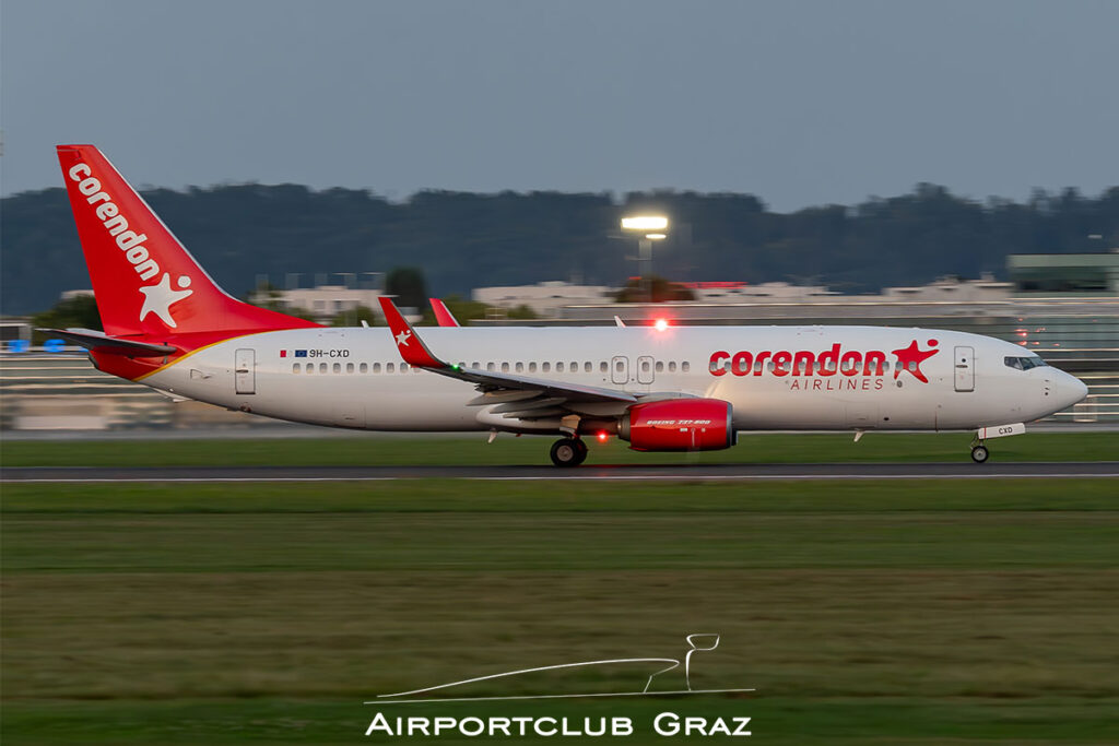 Corendon Airlines Europe Boeing 737-8GP 9H-CXD