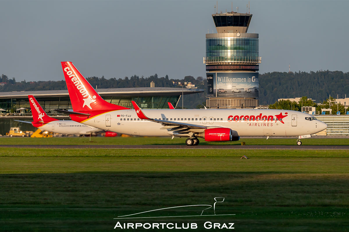 Corendon Airlines Boeing 737-8S3 TC-TJJ