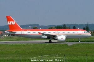 LTU Airbus A320-214 OE-LTU