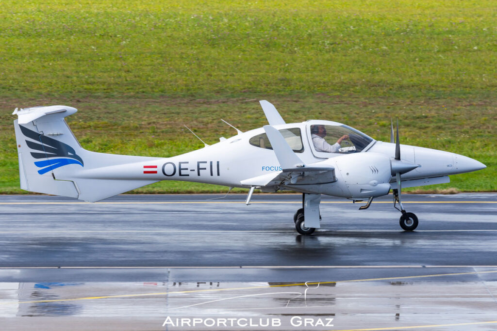 Absolute Pilots Diamond DA-42 Twin Star OE-FII