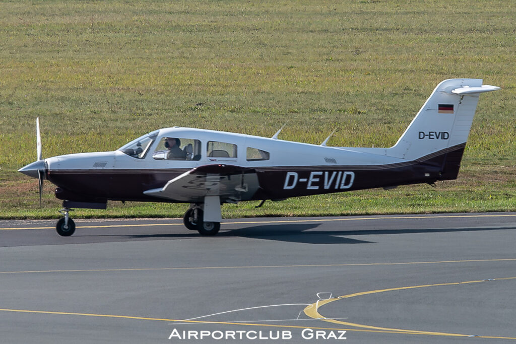 Piper PA-28RT-201T Turbo Arrow IV D-EVID