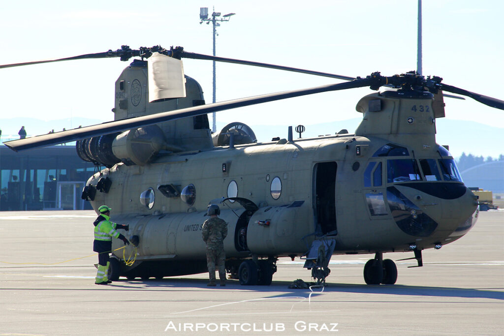 United States Army Boeing CH-47F Chinook 13-08432