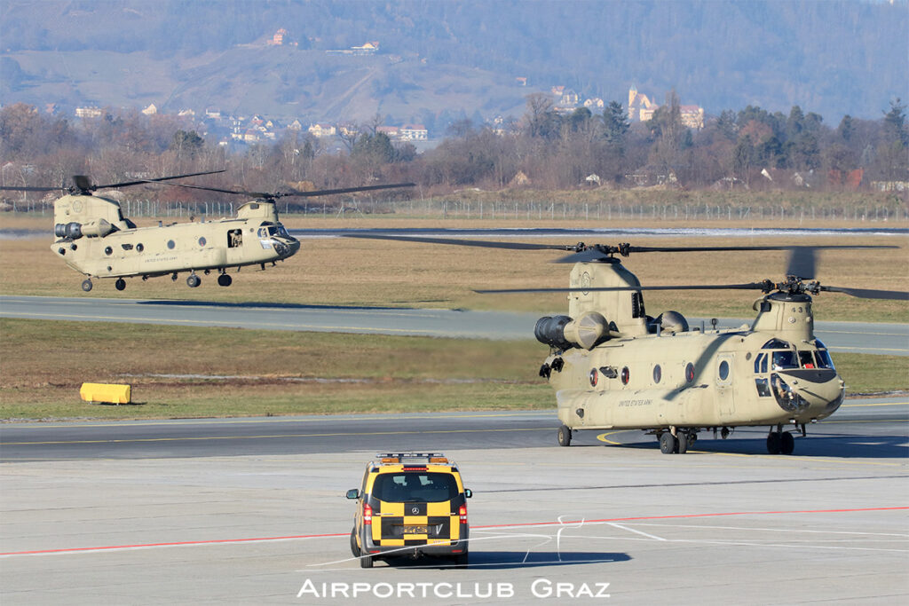 United States Army Boeing CH-47F Chinook 13-08437