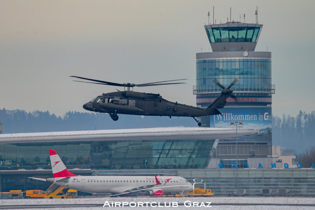 United States Army Sikorsky UH-60L Blackhawk 95-26666