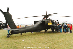 United States Army Boeing AH-64 Apache 70420