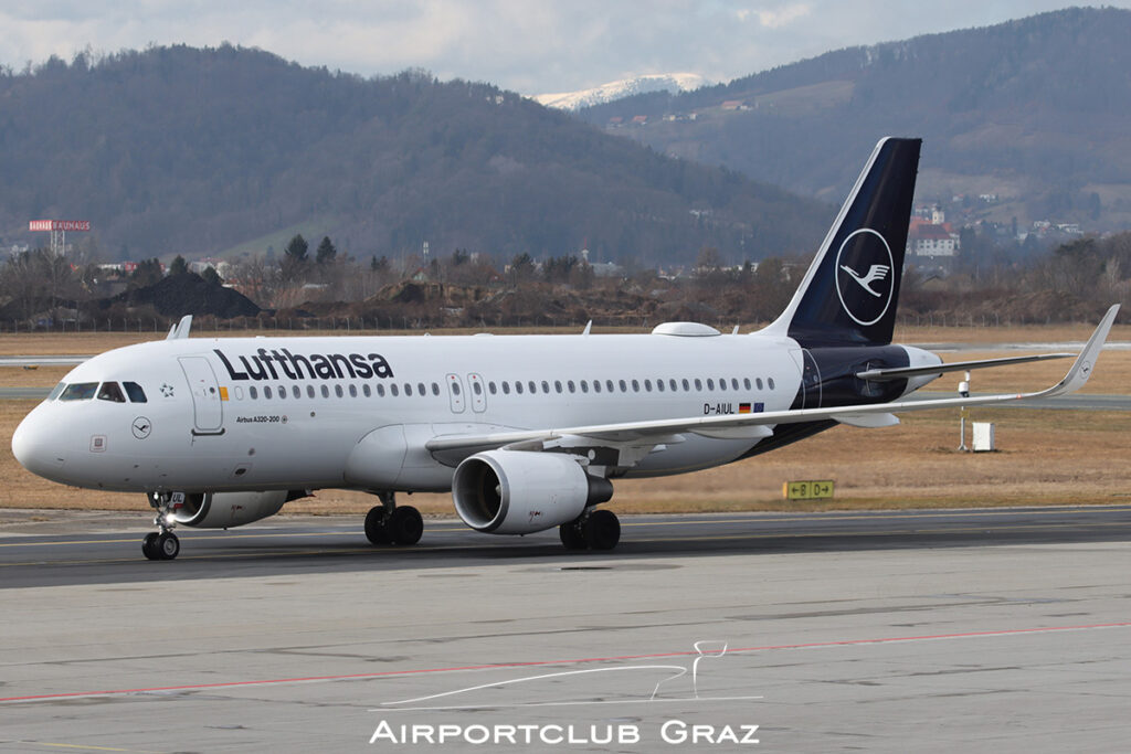 Lufthansa Airbus A320-214 D-AIUL