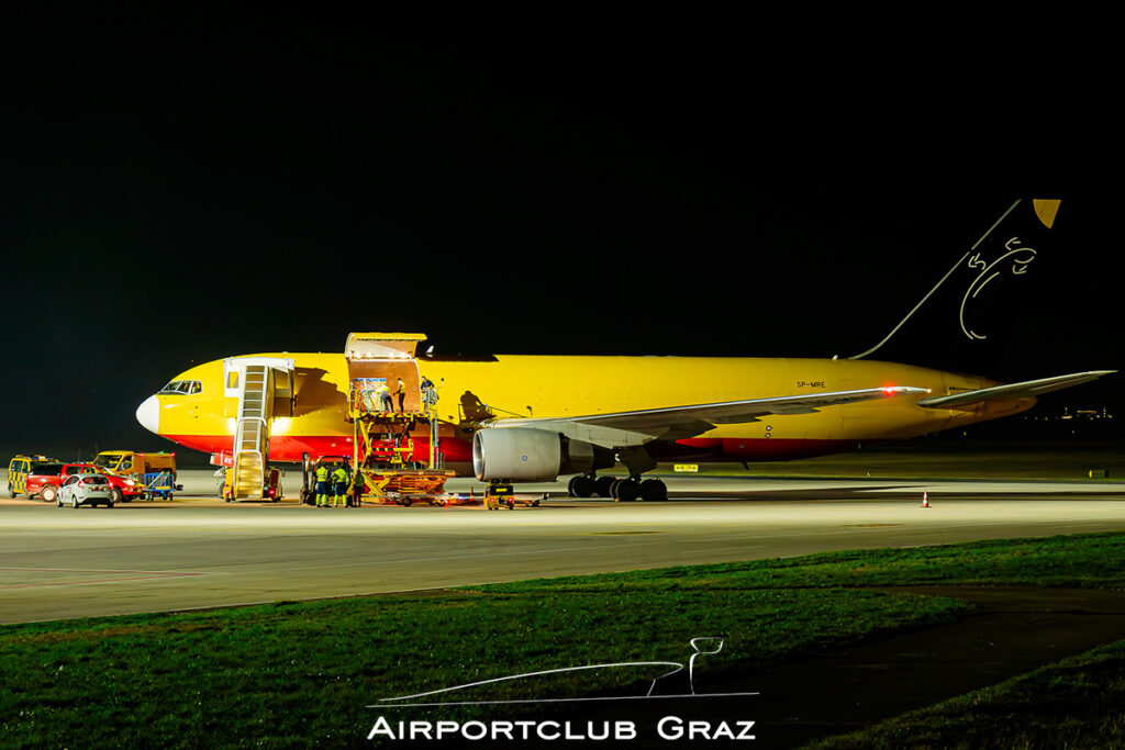 SkyTaxi Boeing 767-281(BDSF) SP-MRE