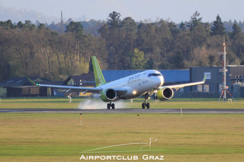 Air Baltic Airbus A220-371 YL-AAT