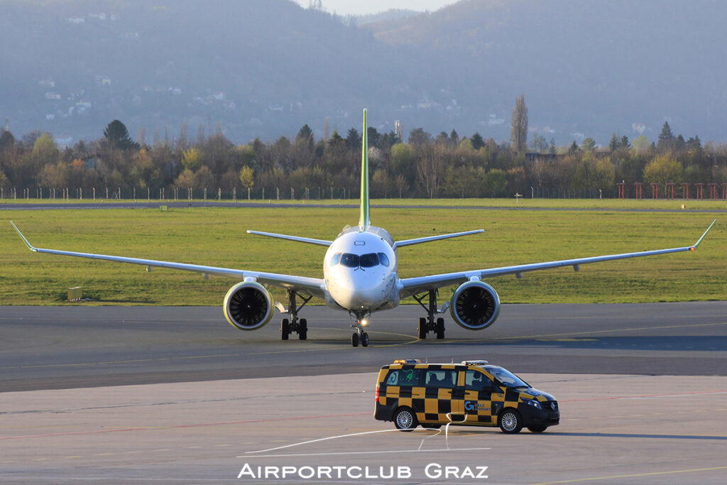 Air Baltic Airbus A220-371 YL-AAT