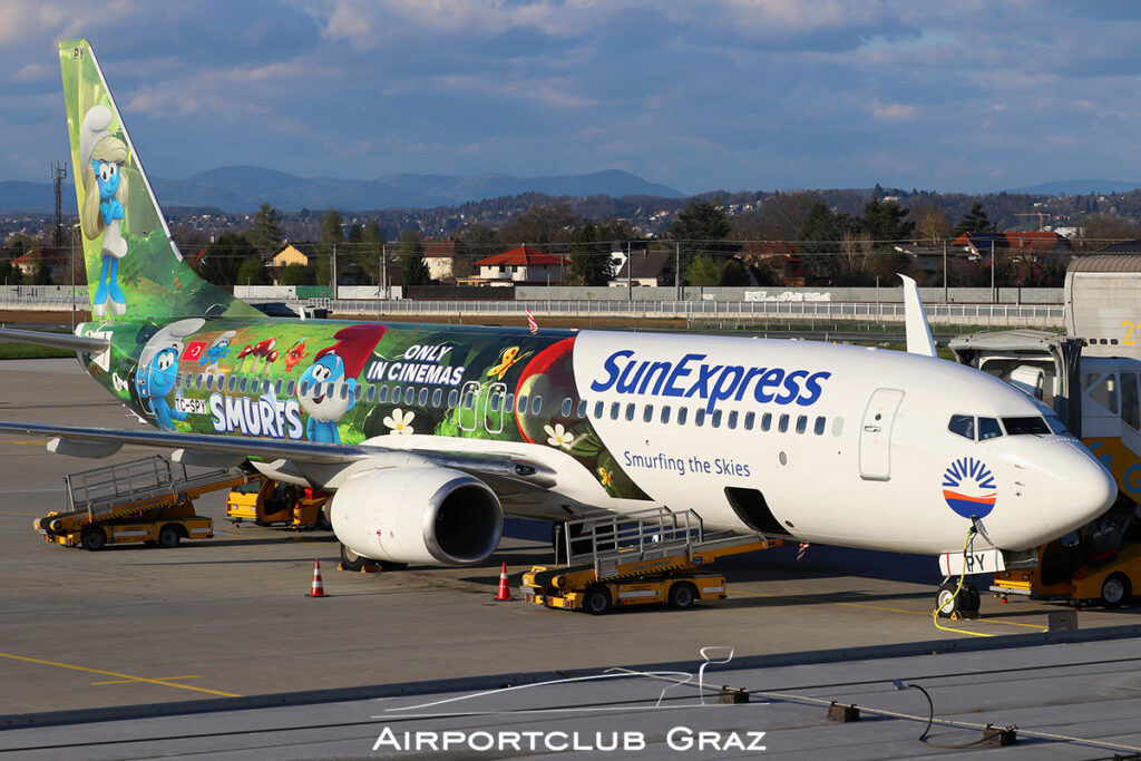 SunExpress Boeing 737-8EH TC-SPY