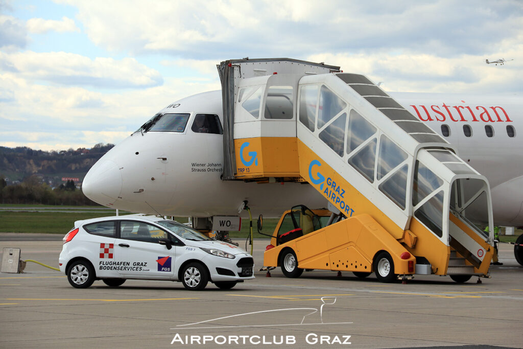 Austrian Airlines Embraer 195 OE-LWO