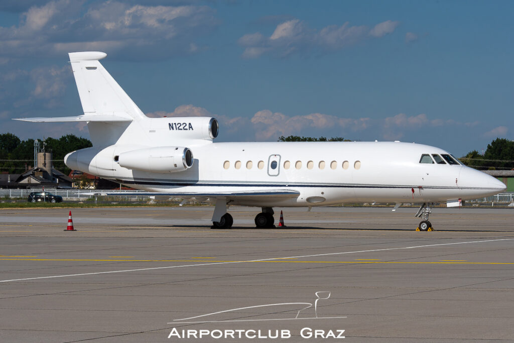 Vase Corp Dassault Falcon 900 N122A