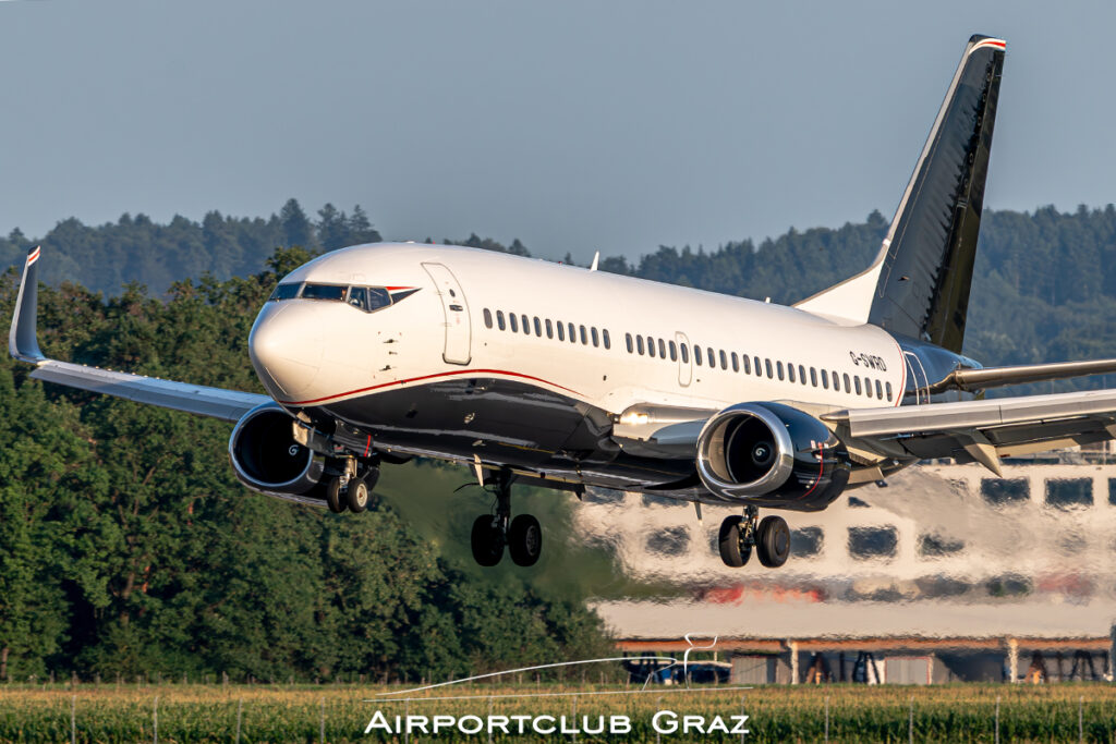 2Excel Aviation Boeing 737-3L9 G-SWRD