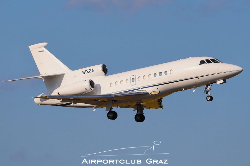 Vase Corp Dassault Falcon 900 N122A