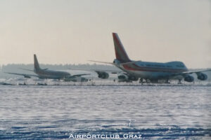 Kalitta Boeing 747-146(SF) N701CK