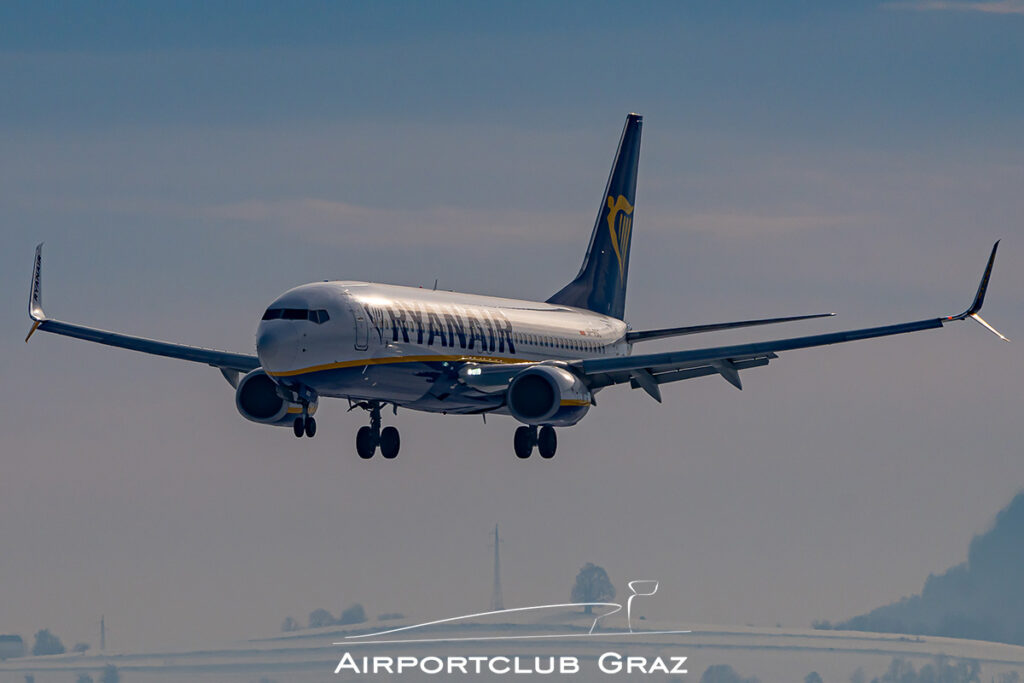 Buzz Boeing 737-8AS SP-RSC