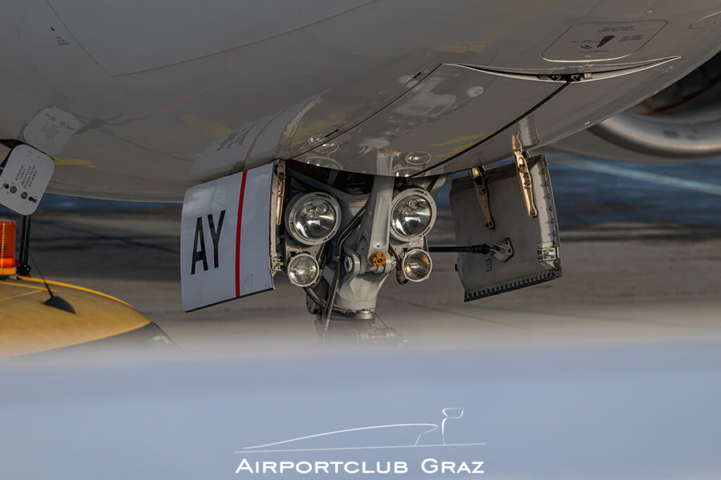 Austrian Airlines Boeing 767-3Z9(ER) OE-LAY