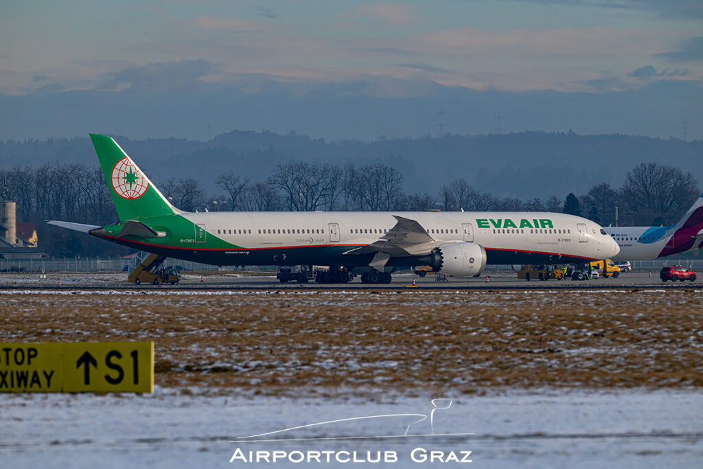 Eva Air Boeing 787-10 B-17803