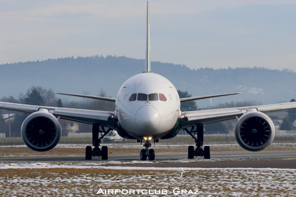 Eva Air Boeing 787-10 B-17803