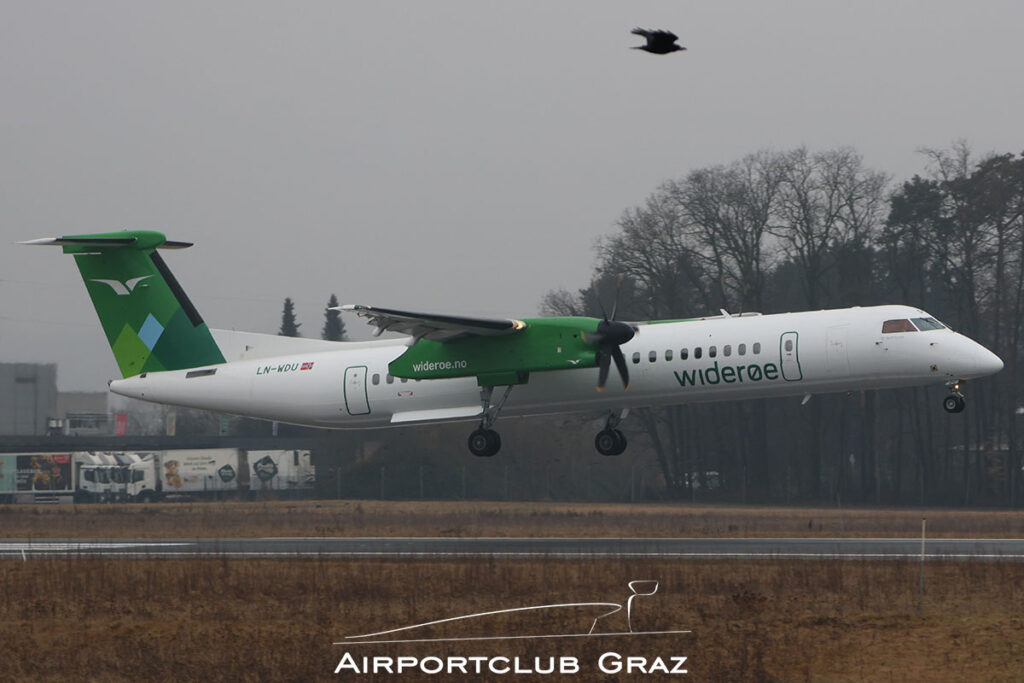 Widerøe Dash 8-Q402 LN-WDU