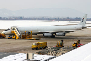 Murray Air Douglas DC-8-63(CF) N865F