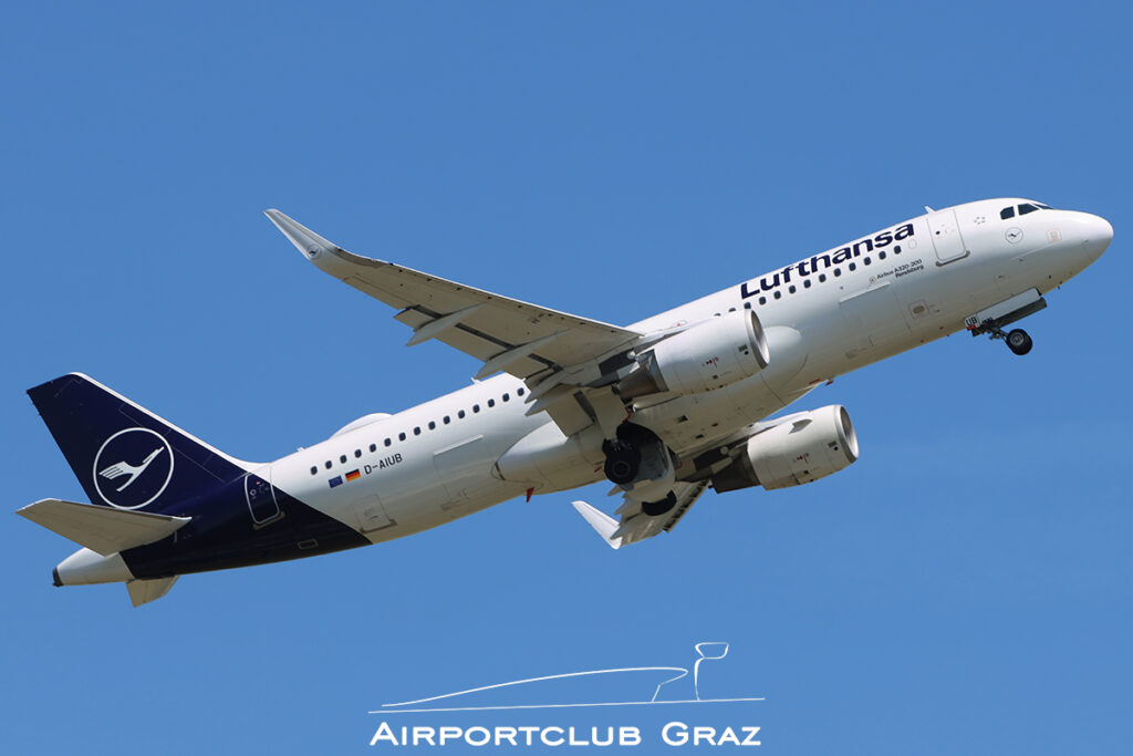 Lufthansa Airbus A320-214 D-AIUB