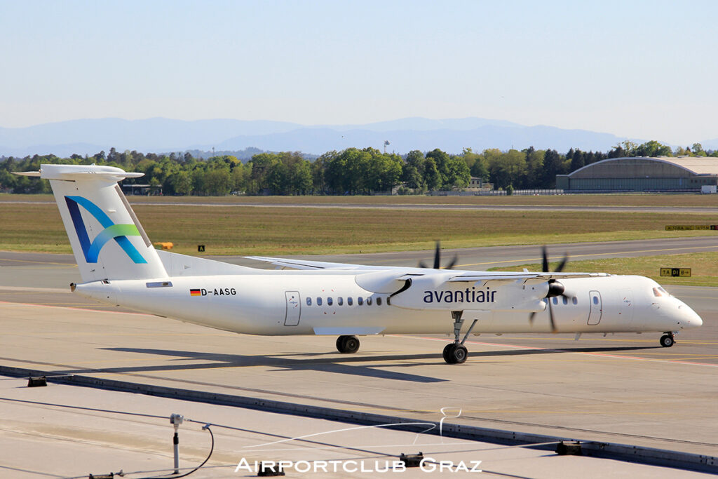 Avanti Air Dash 8-Q402 D-AASG