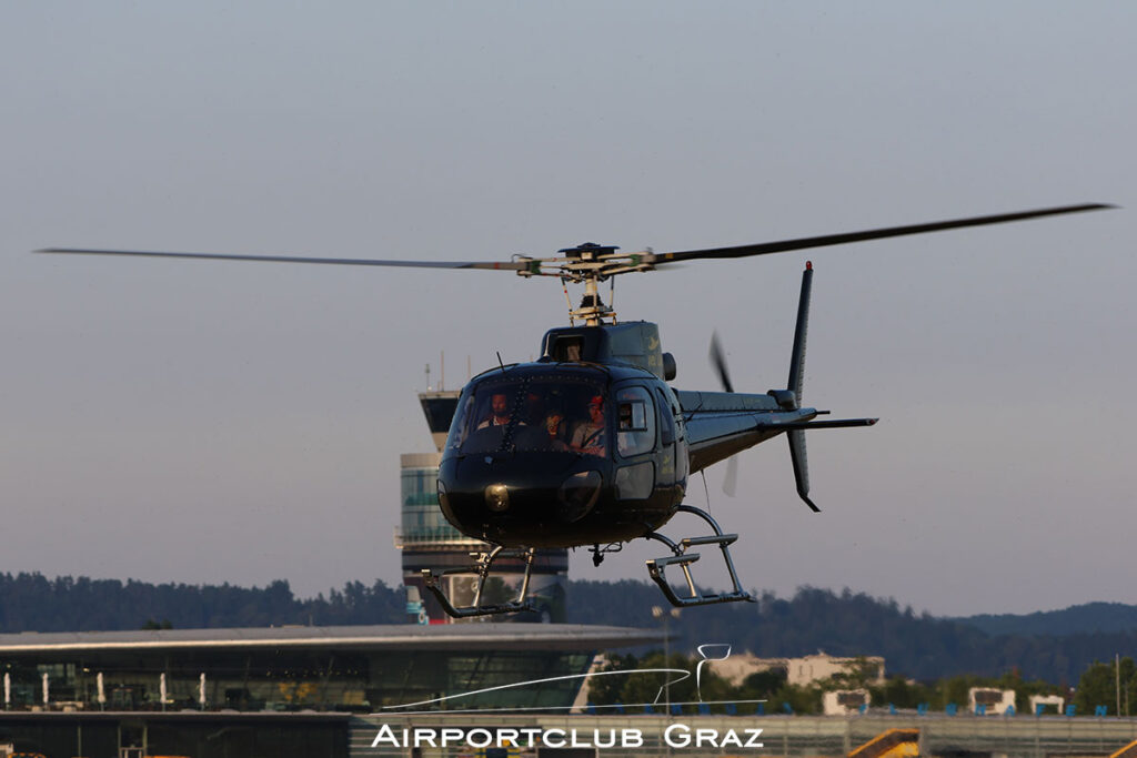 FLY Steiner Aérospatiale AS 350B Ecureuil OE-XIH